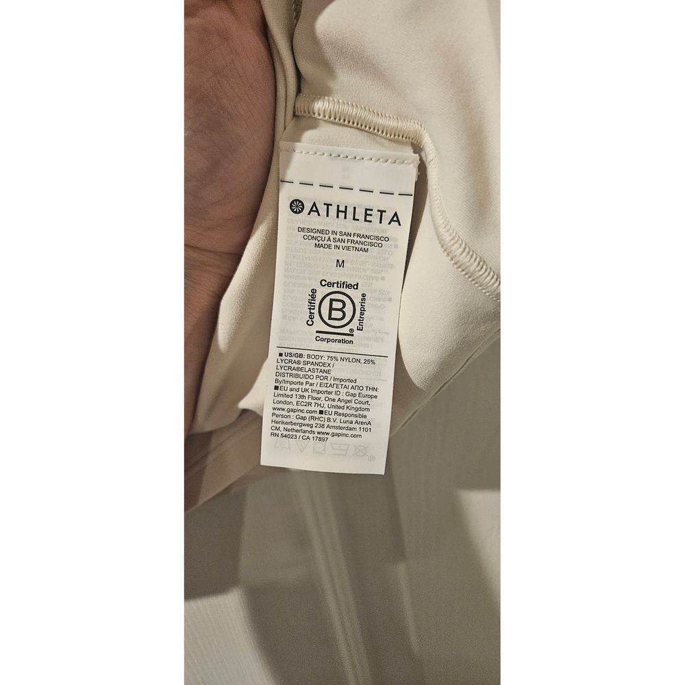 Athleta Transcend Crop Top Medium Bone Yoga Shirt Thumbholes UPF 40 Fall 2025 - Picture 4 of 8
